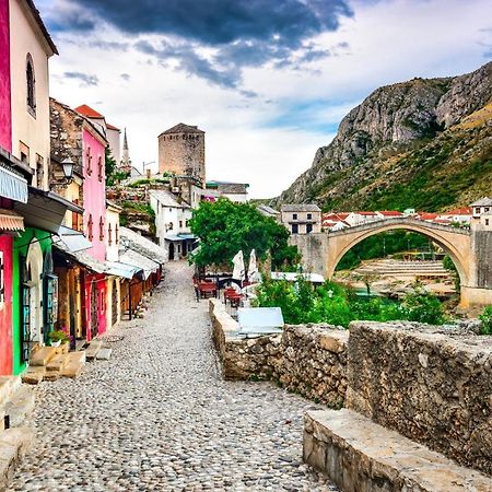 Apartment Centar Of City Mostar Bagian luar foto
