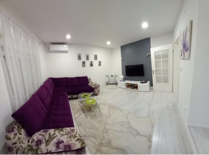 Apartment Centar Of City Mostar Bagian luar foto