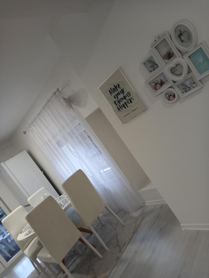 Apartment Centar Of City Mostar Bagian luar foto