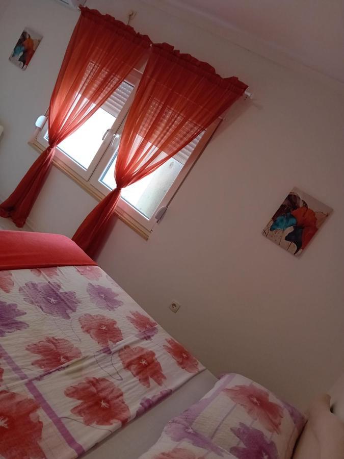 Apartment Centar Of City Mostar Bagian luar foto